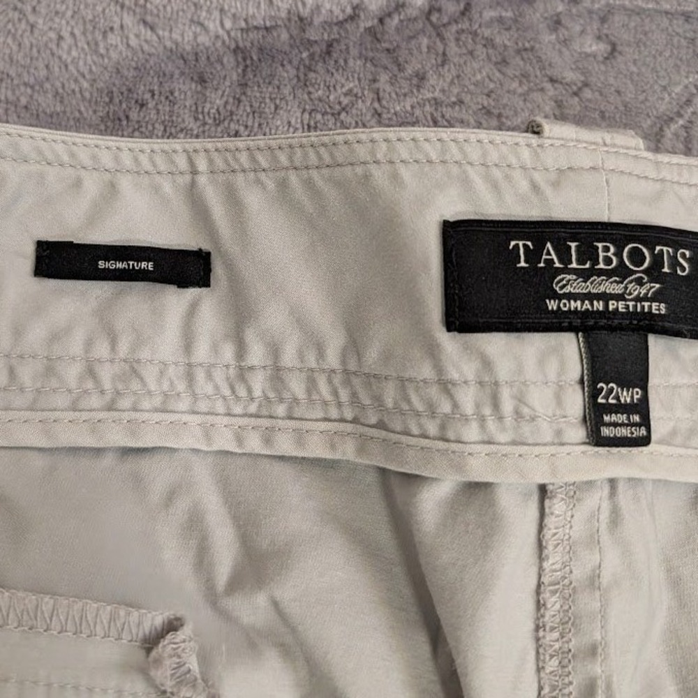 Talbots Woman Petites Convertible Cargo Pants Gray Size 22WP Casual Outdoor - Picture 2 of 7